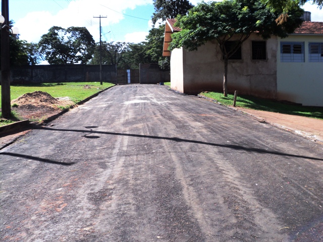 asfalto_rua_colegio